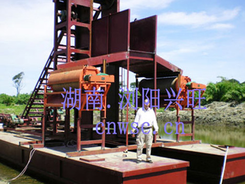 印尼-采鐵沙船安裝現(xiàn)場 印尼-采鐵沙船安裝現(xiàn)場